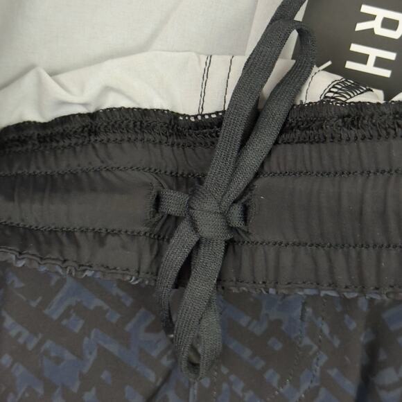 Rhone Mako Shorts Mens XXL Camo 7” Unlined Workout Training Gym Athletic NEW - Picture 12 of 16